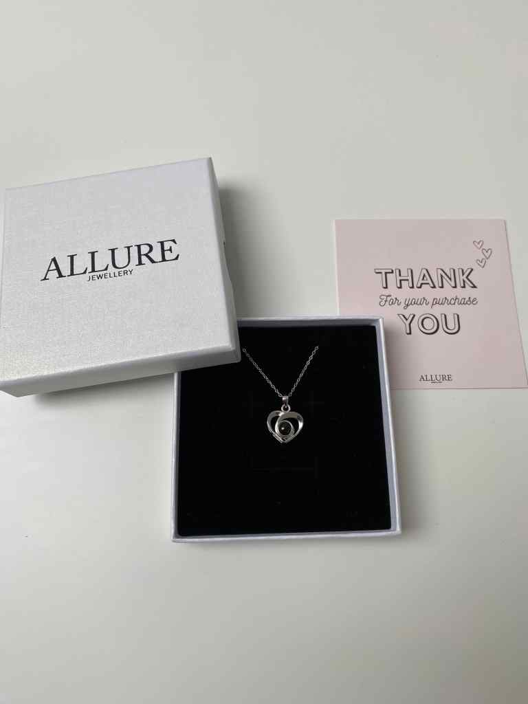 picture necklace review