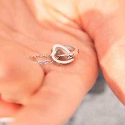 Heart necklace with two names engraved