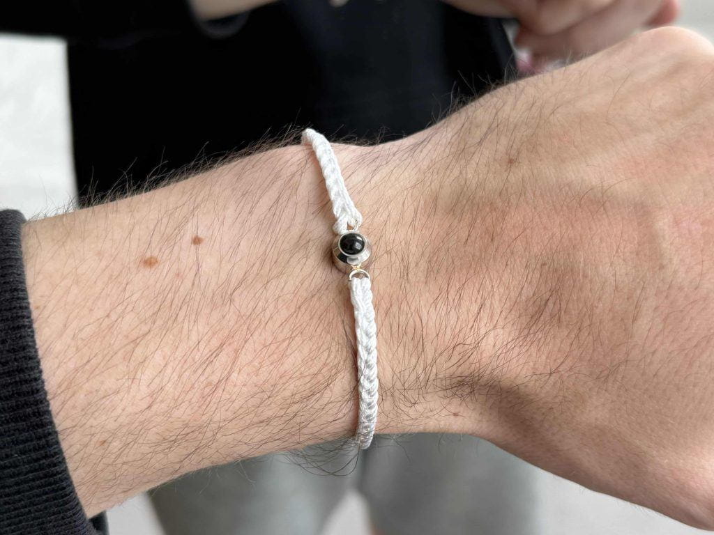 White/silver-picture-bracelet