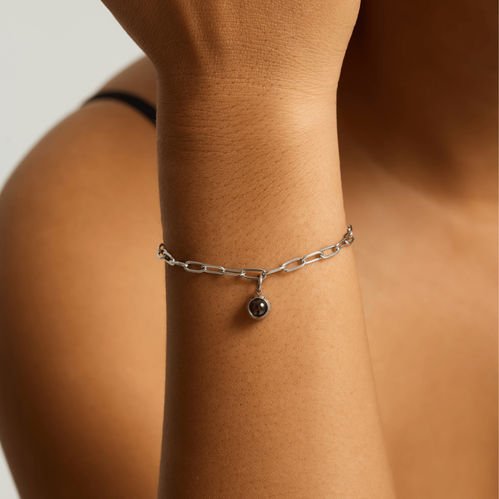 silver-paperclip-photo-bracelet