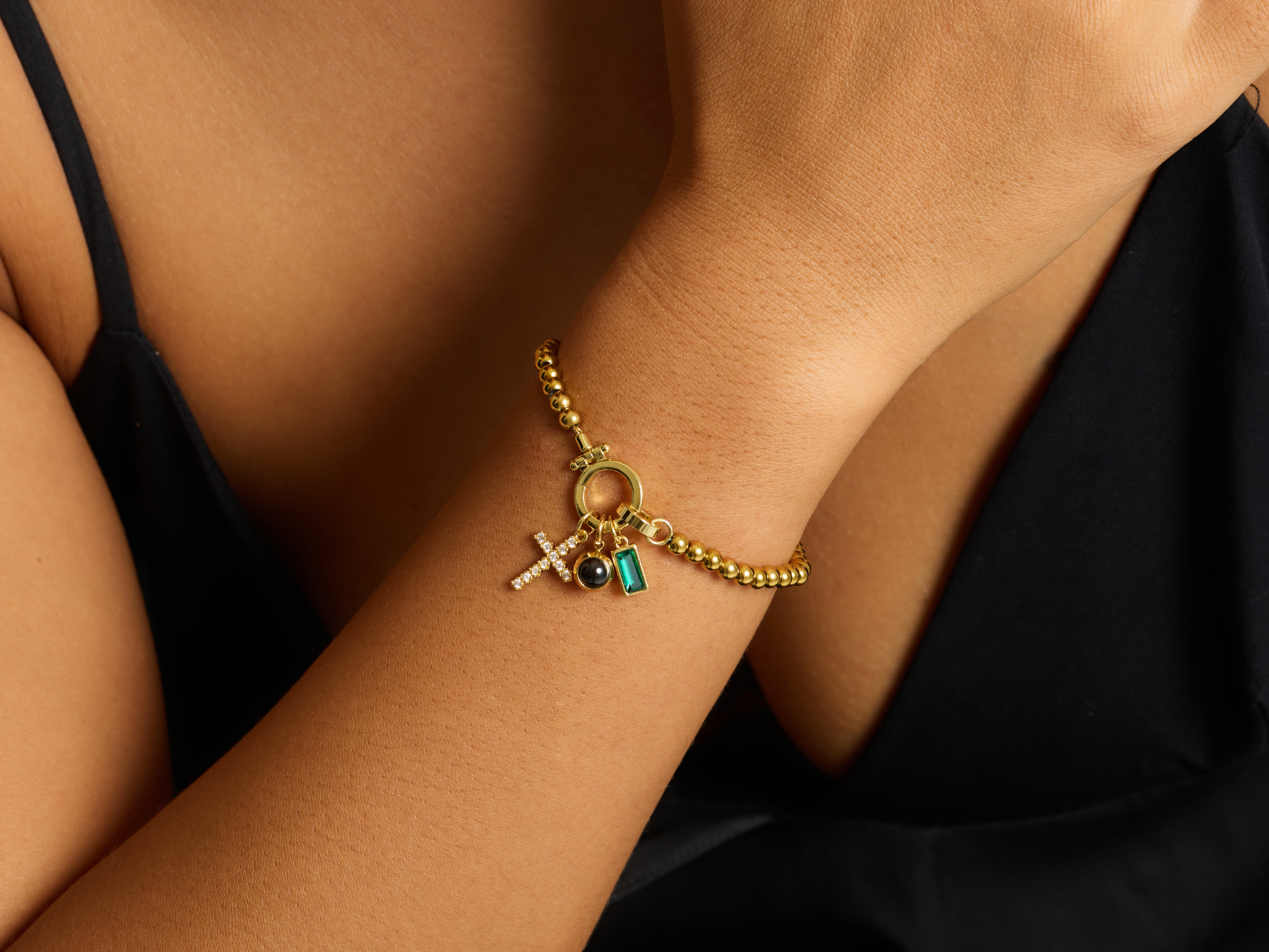 Photo Bracelets: The Ultimate Guide