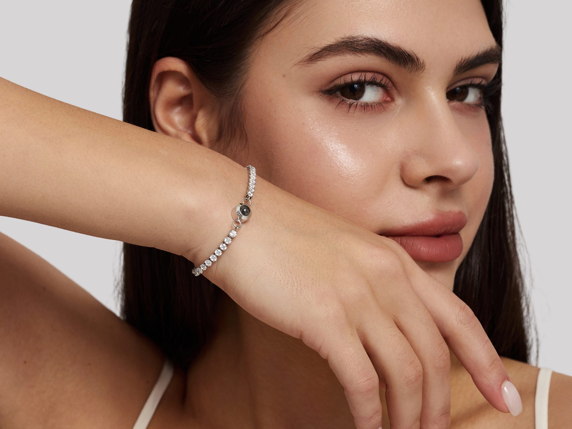 Personalised Gifts for Your Girlfriend She’ll Actually Love